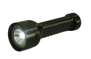 JW7500固态免维护强力电筒 防雷设备市场的高效照明解决方案与经销网络